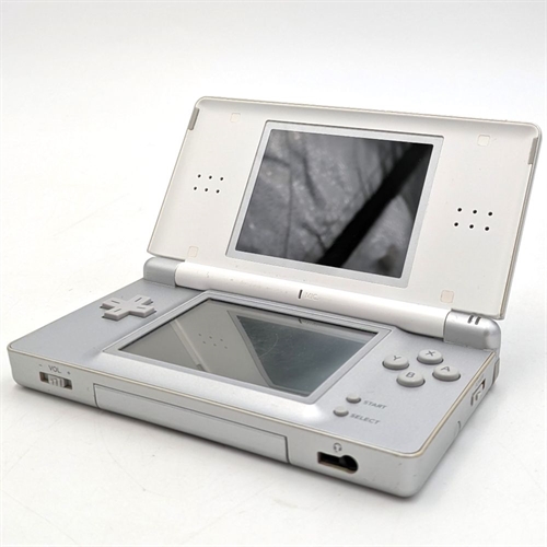 Nintendo DS Lite - Silver - Konsol - SNR UEF26401376 (B Grade) (Genbrug)
